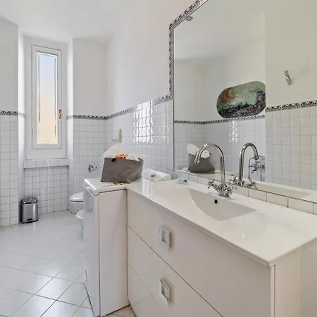 Apartment Rentopolis Uberti 12 Milan